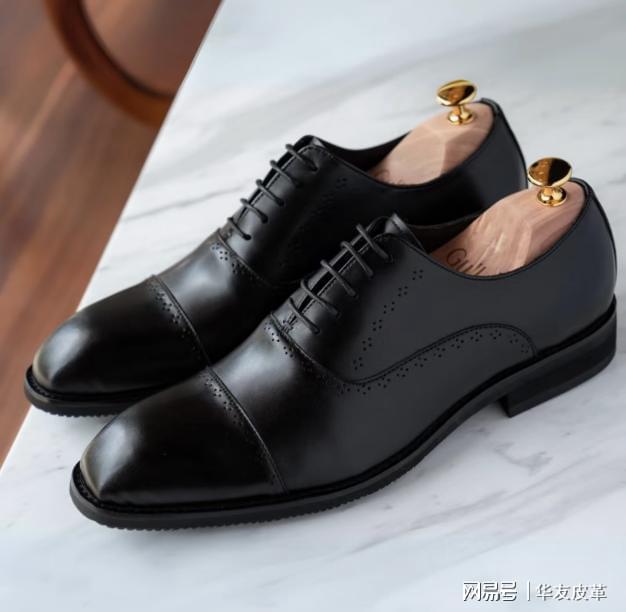 鞋型进化论：从功能到时尚的百年演变j9九游真人游戏第一品牌知识分享｜